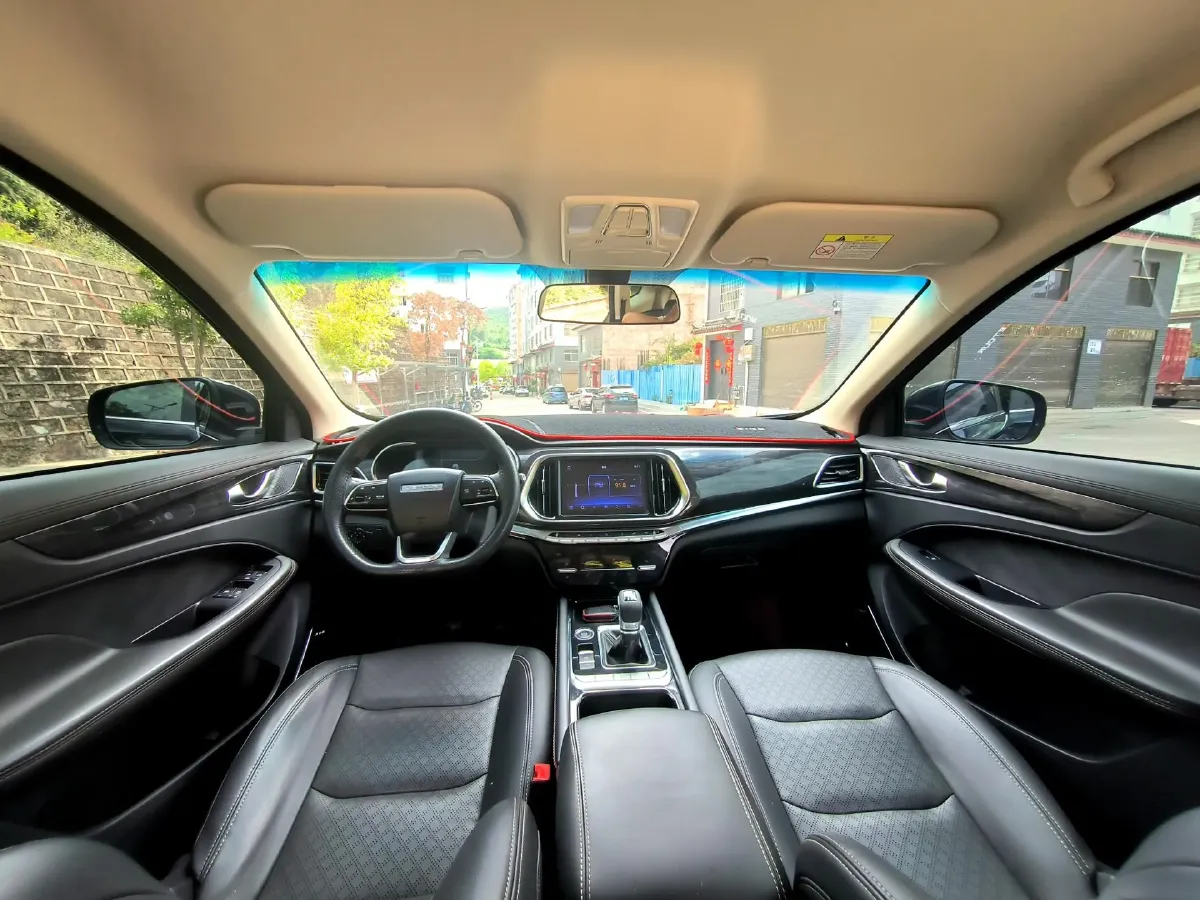 2019 Jetour X90 1.5T 147HP L4 6MT,autocango,china used car exporter,china ev exporter,chinese used car exporter,chinese used ev exporter
