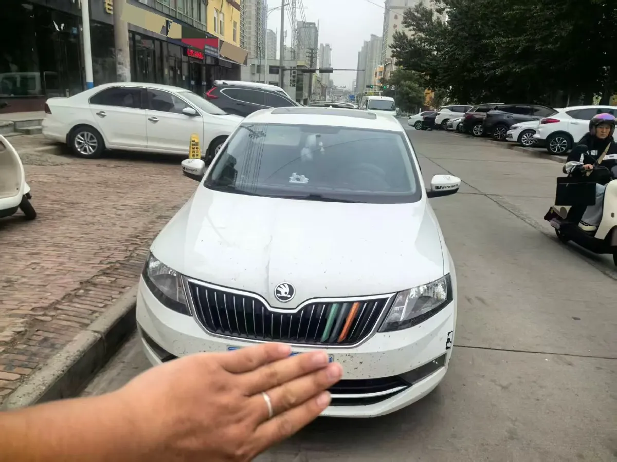 2019 SWM G01 1.5T 156HP L4 6AT,autocango,china used car exporter,china ev exporter,chinese used car exporter,chinese used ev exporter