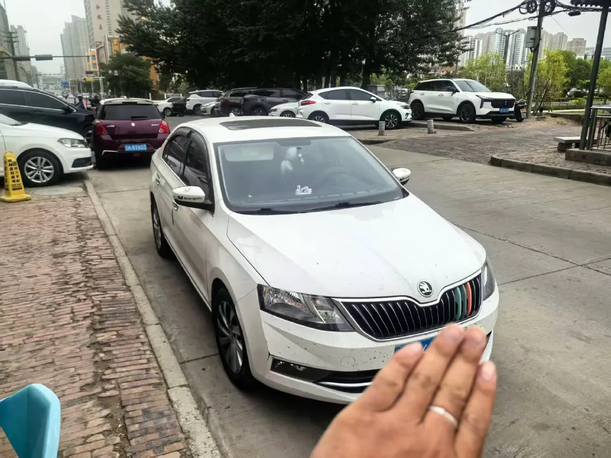 2019 SWM G01 1.5T 156HP L4 6AT,autocango,china used car exporter,china ev exporter,chinese used car exporter,chinese used ev exporter