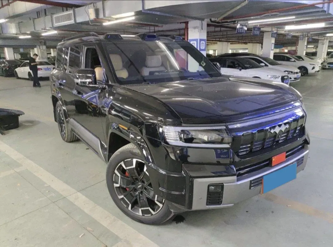 2025 FangChengBao Bao 8 2.0T 245HP L4 E-CVT PHEV 36.8KWH,autocango,china used car exporter,china ev exporter,chinese used car exporter,chinese used ev exporter