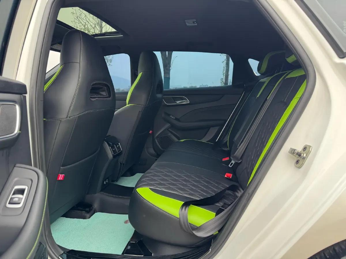 2025 MG MG6 1.5T 181HP L4 7DCT,autocango,china used car exporter,china ev exporter,chinese used car exporter,chinese used ev exporter