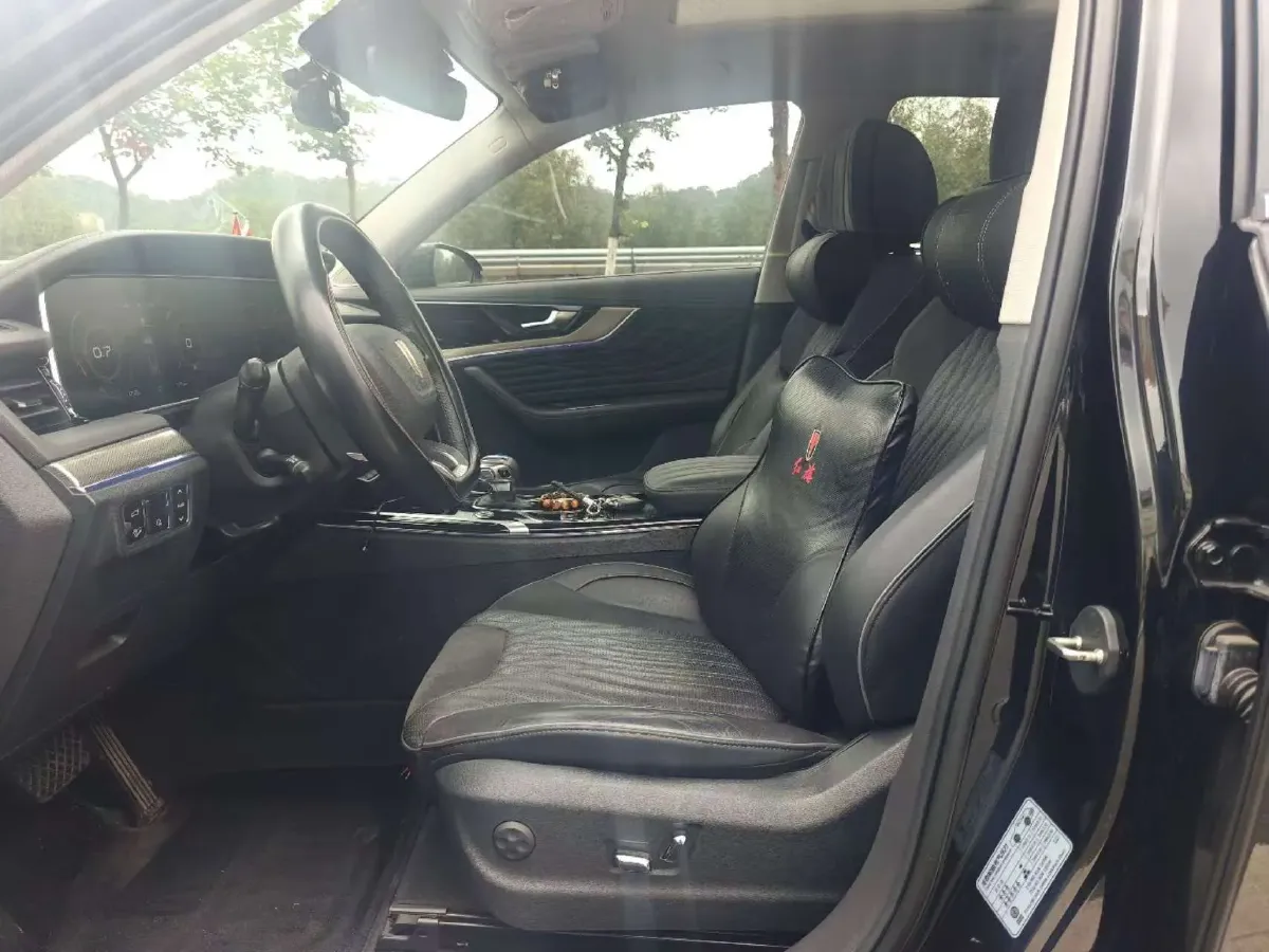 2022 HongQi HS5 2.0T 224HP L4 6AT,autocango,china used car exporter,china ev exporter,chinese used car exporter,chinese used ev exporter