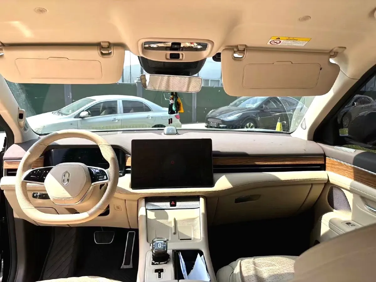 2024 AITO AITO M7 1.5T 152HP L4 REEV 42KWH,autocango,china used car exporter,china ev exporter,chinese used car exporter,chinese used ev exporter