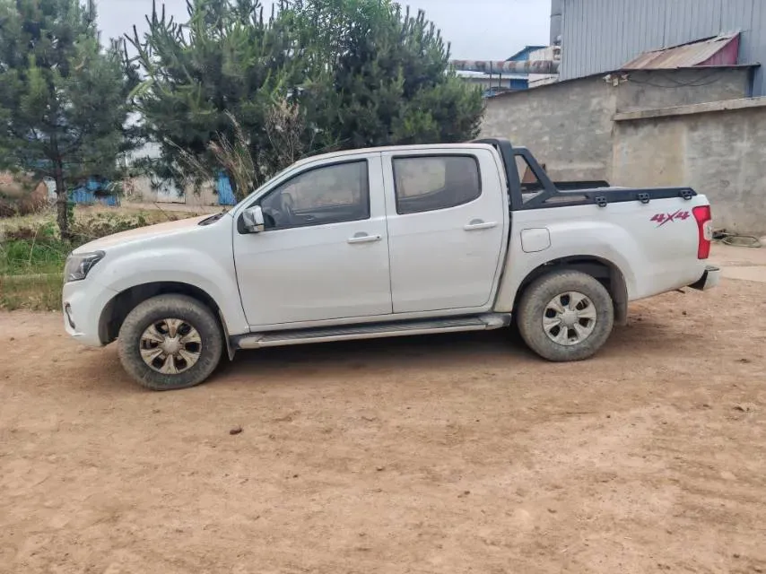 2020 Isuzu RE-MAX Jim 2.5T 150HP L4 6MT,autocango,china used car exporter,china ev exporter,chinese used car exporter,chinese used ev exporter