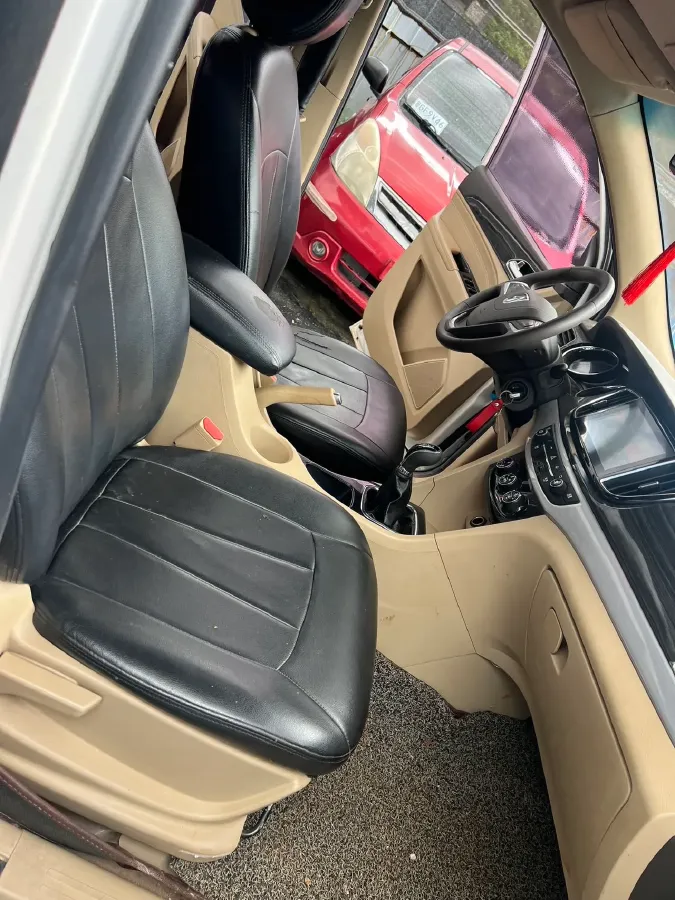 2016 BaoJun 560 1.5T 150HP L4 6MT,autocango,china used car exporter,china ev exporter,chinese used car exporter,chinese used ev exporter