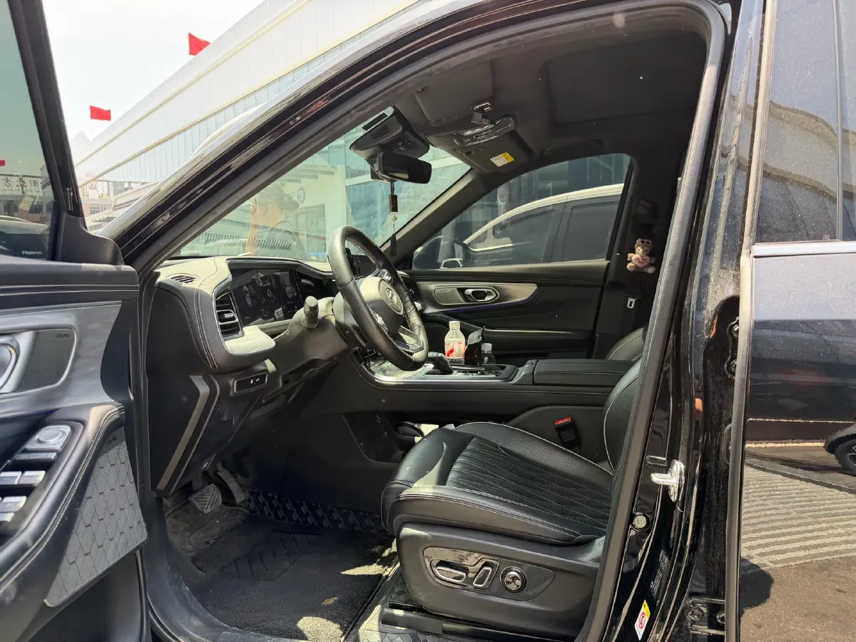 2022 GAC Trumpchi GS8 2.0T 252HP L4 8AT,autocango,china used car exporter,china ev exporter,chinese used car exporter,chinese used ev exporter