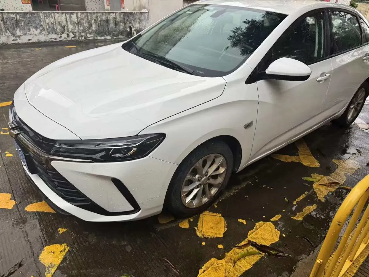 2023 Chevrolet Monza 1.5L 113HP L4 6DCT,autocango,china used car exporter,china ev exporter,chinese used car exporter,chinese used ev exporter