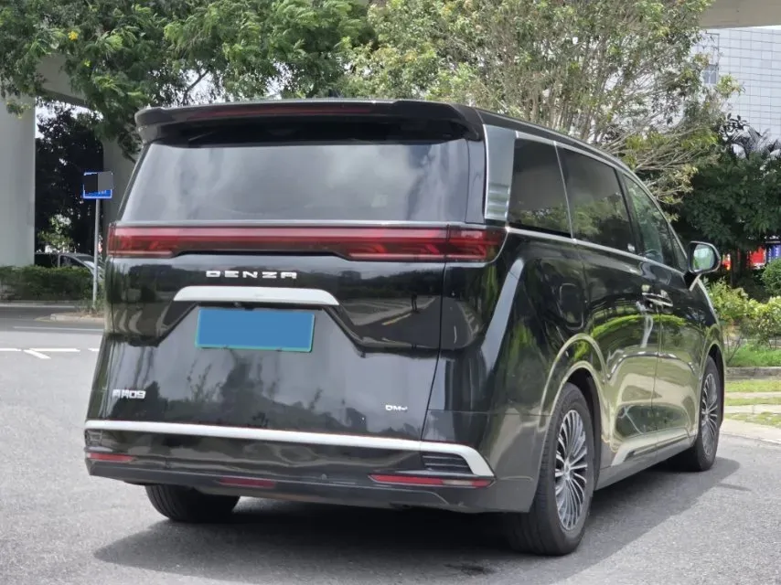 2024 Denza D9 1.5T 139HP L4 E-CVT PHEV 40KWH,autocango,china used car exporter,china ev exporter,chinese used car exporter,chinese used ev exporter