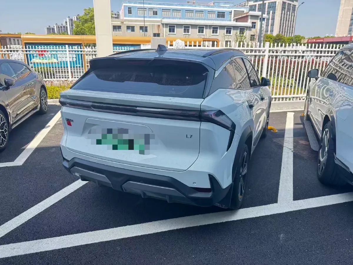2023 Geely Galaxy L7 1.5T 163HP L4 3DHT PHEV 18.7KWH,autocango,china used car exporter,china ev exporter,chinese used car exporter,chinese used ev exporter