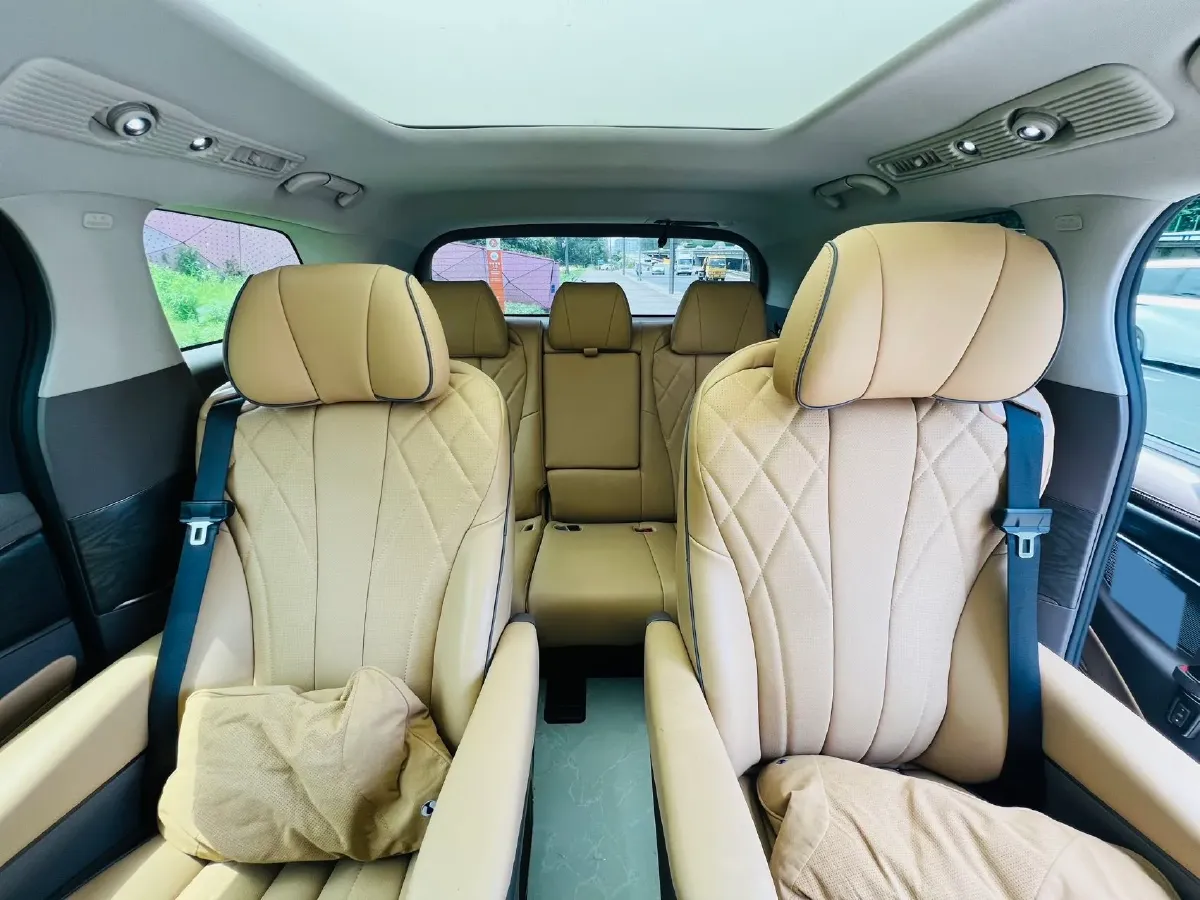 2022 HongQi HS7 3.0T 337HP V6 8AT,autocango,china used car exporter,china ev exporter,chinese used car exporter,chinese used ev exporter