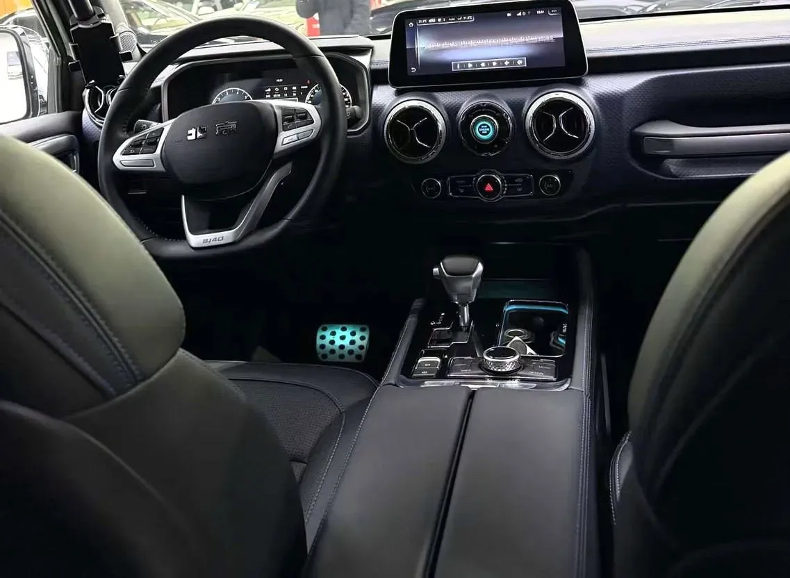 2021 Beijing BJ40 2.3T 231HP L4 6AT,autocango,china used car exporter,china ev exporter,chinese used car exporter,chinese used ev exporter