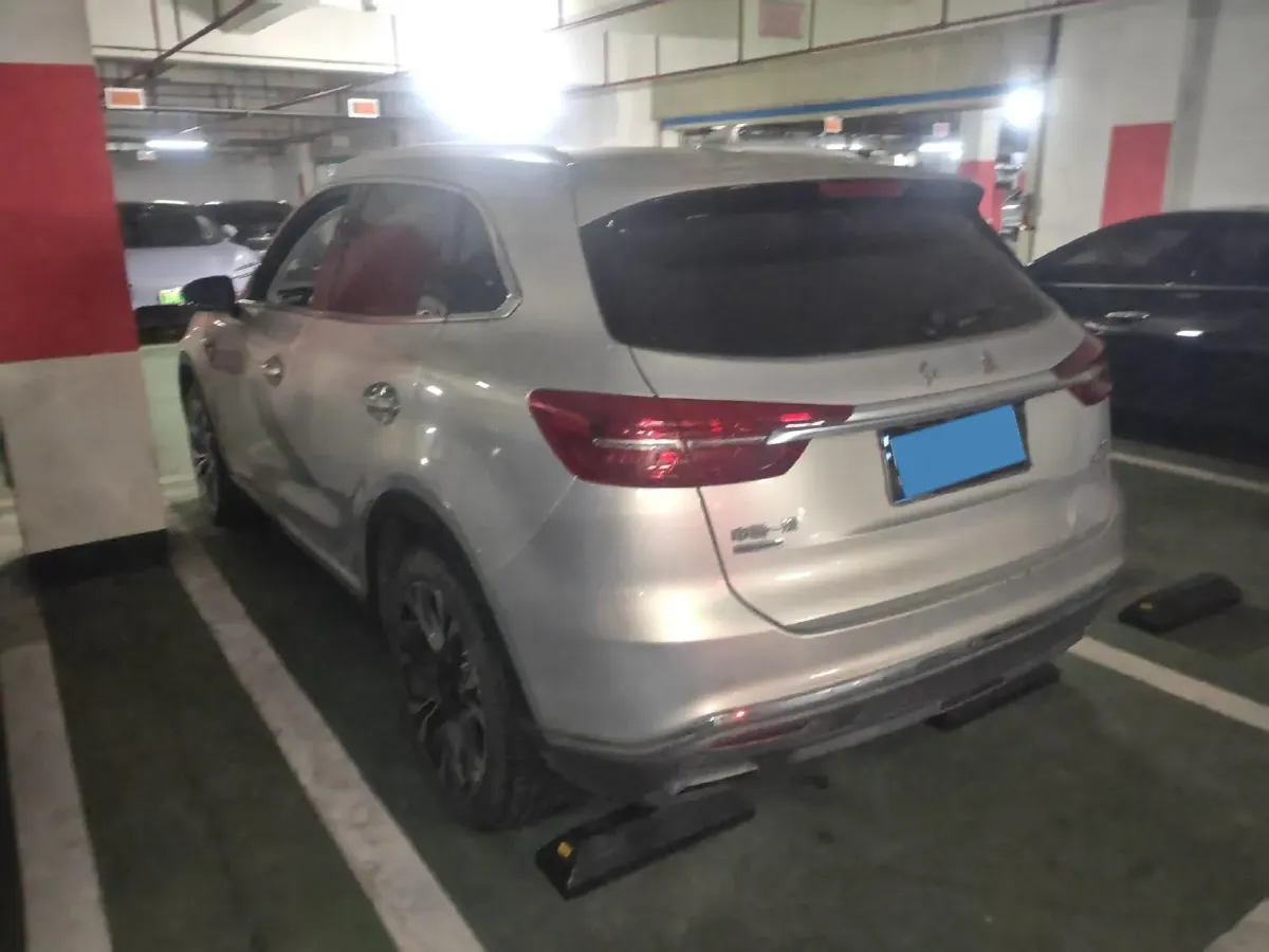 2022 HongQi HS5 2.0T 224HP L4 6AT,autocango,china used car exporter,china ev exporter,chinese used car exporter,chinese used ev exporter