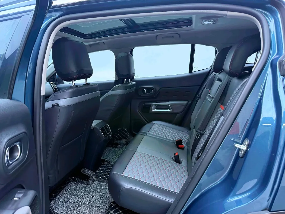 2021 Citroen C5 Aircross 1.6T 170HP L4 8AT,autocango,china used car exporter,china ev exporter,chinese used car exporter,chinese used ev exporter