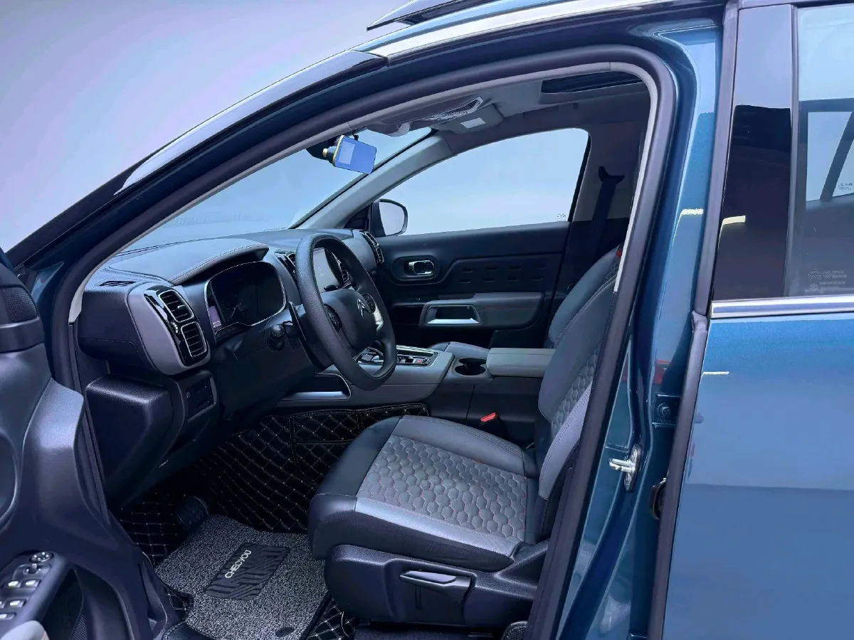 2021 Citroen C5 Aircross 1.6T 170HP L4 8AT,autocango,china used car exporter,china ev exporter,chinese used car exporter,chinese used ev exporter