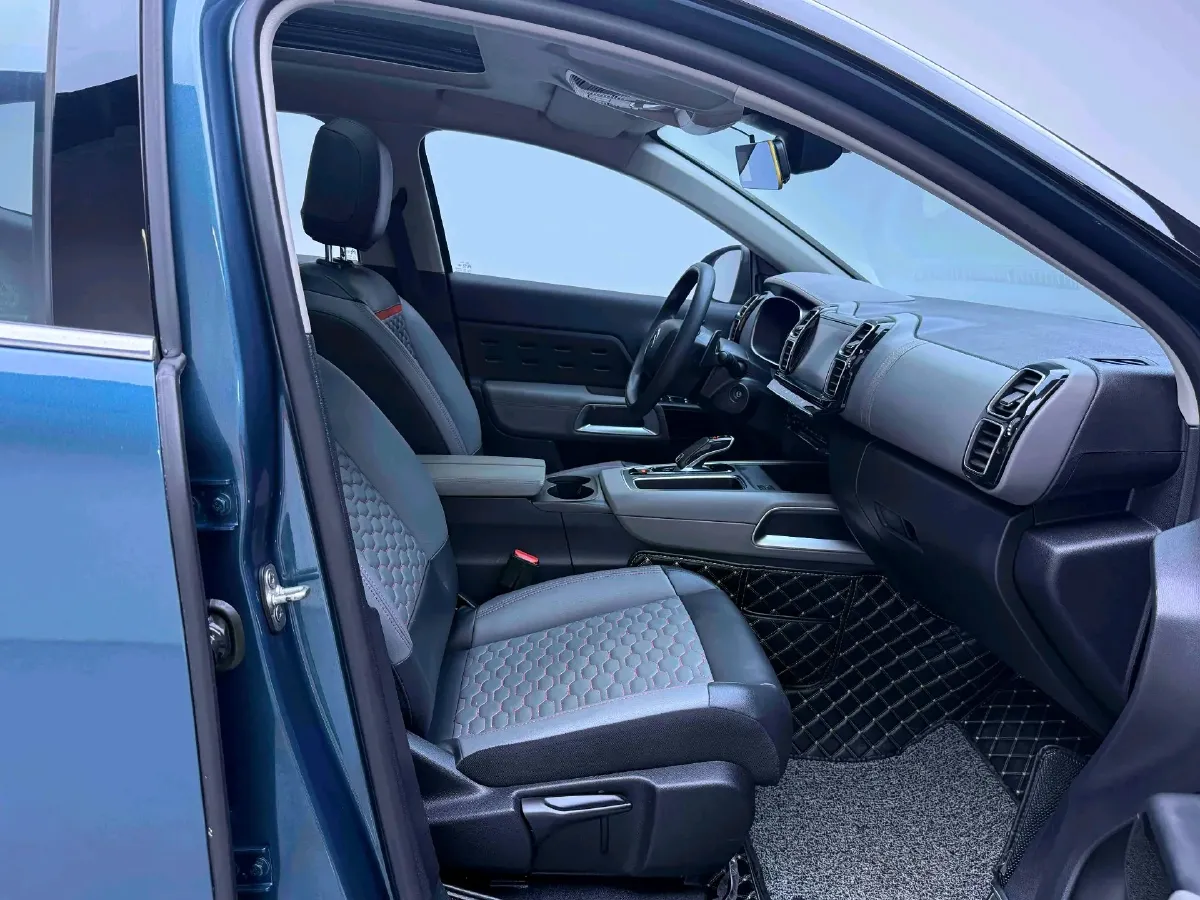 2021 Citroen C5 Aircross 1.6T 170HP L4 8AT,autocango,china used car exporter,china ev exporter,chinese used car exporter,chinese used ev exporter