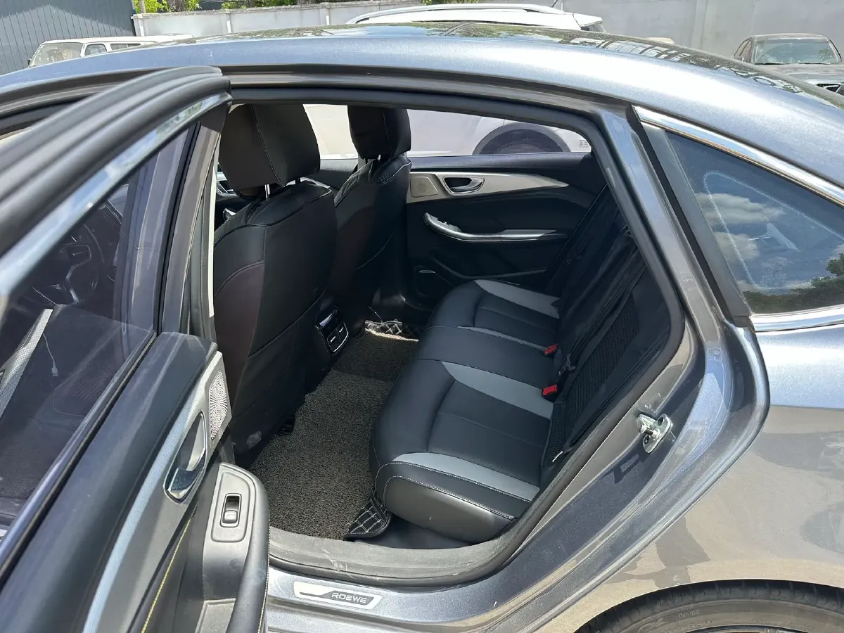 2020 Roewe i6 MAX 1.5T 169HP L4 AMT PHEV,autocango,china used car exporter,china ev exporter,chinese used car exporter,chinese used ev exporter
