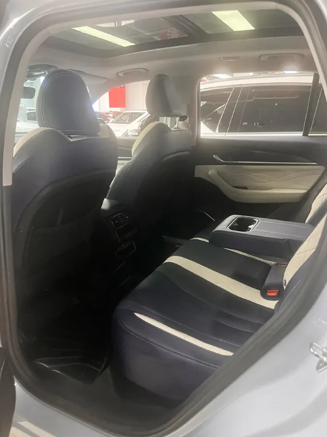 2022 Citroen C5 X 1.6T 175HP L4 8AT,autocango,china used car exporter,china ev exporter,chinese used car exporter,chinese used ev exporter