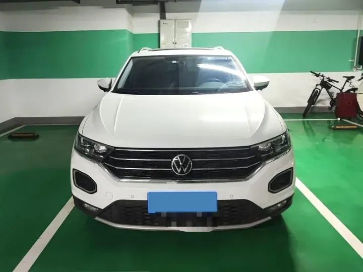 2022 Volkswagen T-Roc 1.4T 150HP L4 7DCT,autocango,china used car exporter,china ev exporter,chinese used car exporter,chinese used ev exporter