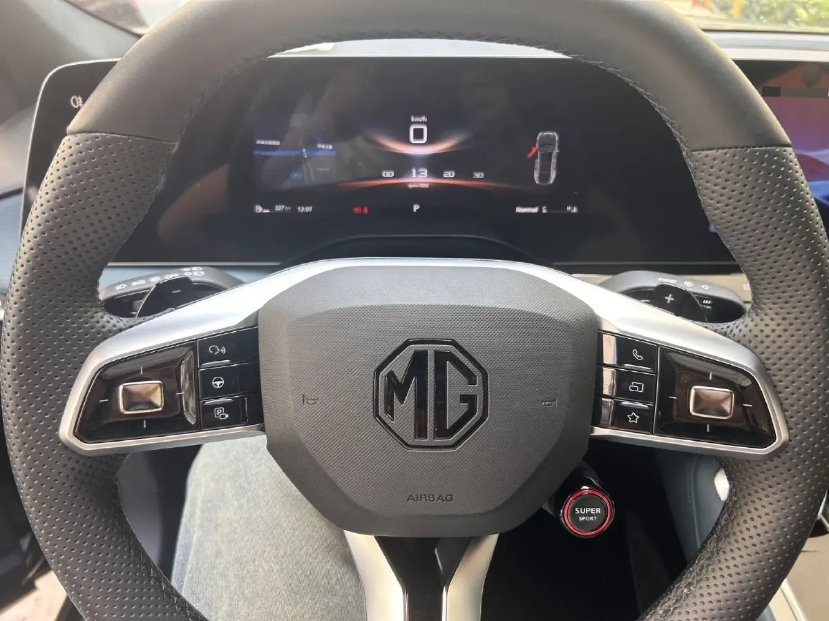 2025 MG 7 1.5T 188HP L4 7DCT,autocango,china used car exporter,china ev exporter,chinese used car exporter,chinese used ev exporter