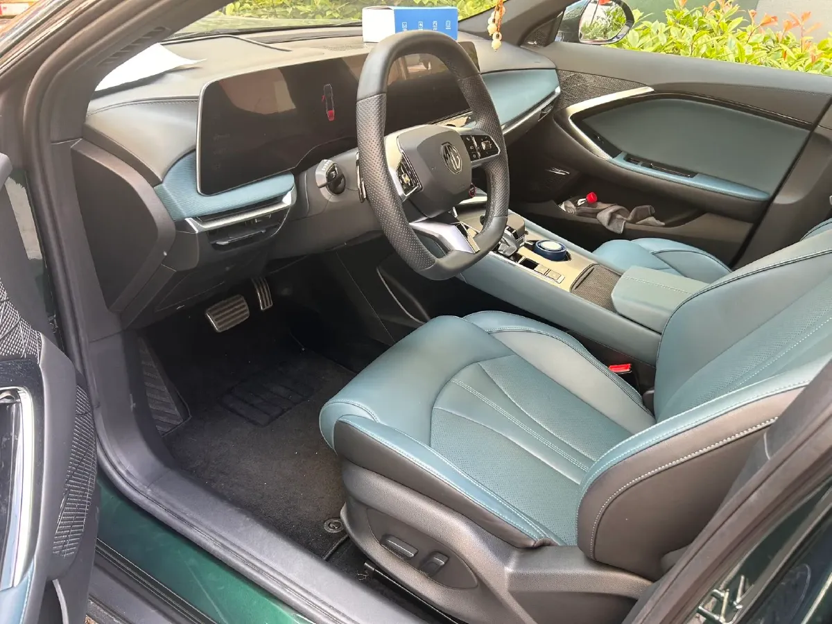 2025 MG 7 1.5T 188HP L4 7DCT,autocango,china used car exporter,china ev exporter,chinese used car exporter,chinese used ev exporter