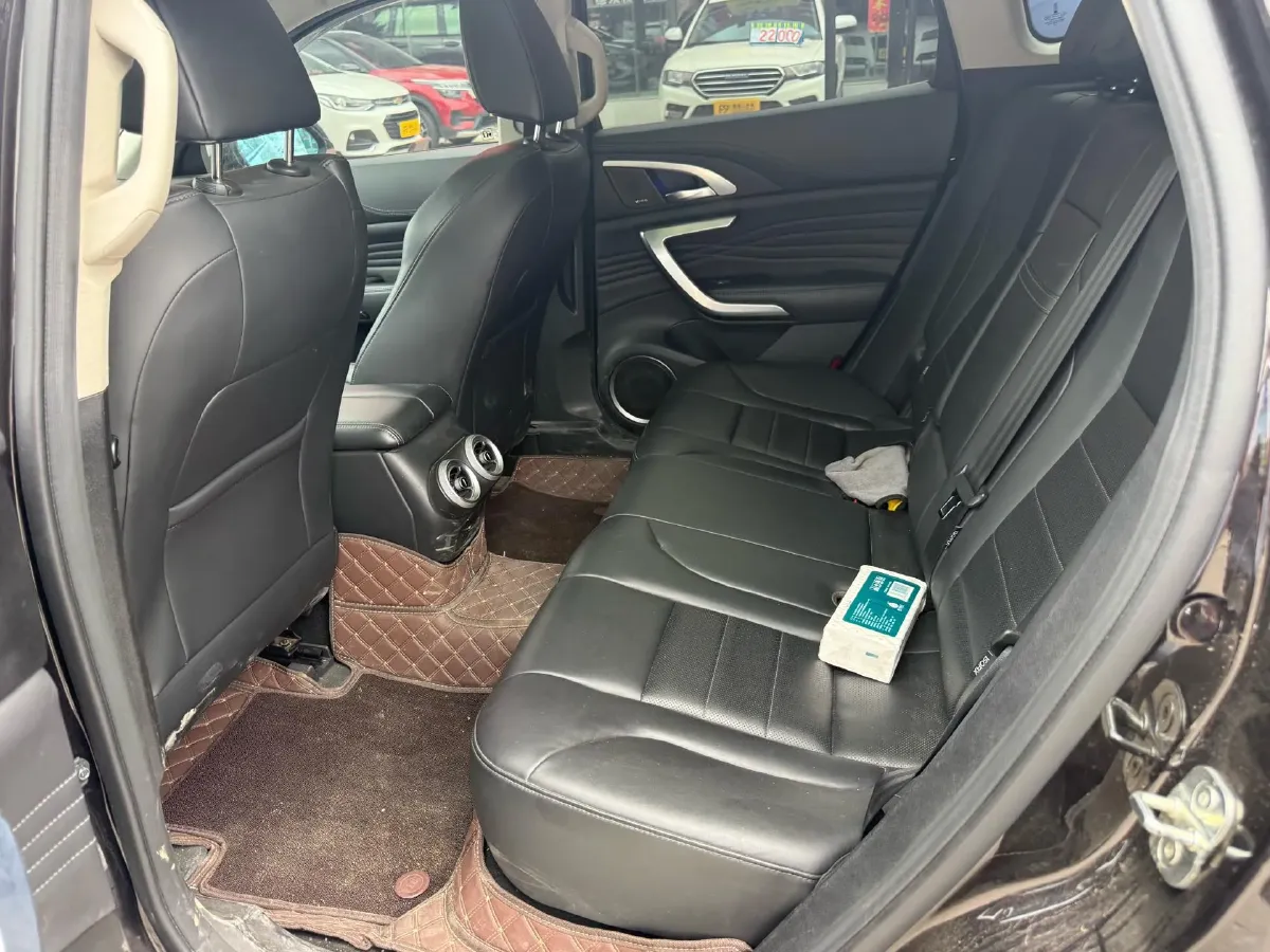 2019 WEY VV7 2.0T 234HP L4 7DCT,autocango,china used car exporter,china ev exporter,chinese used car exporter,chinese used ev exporter