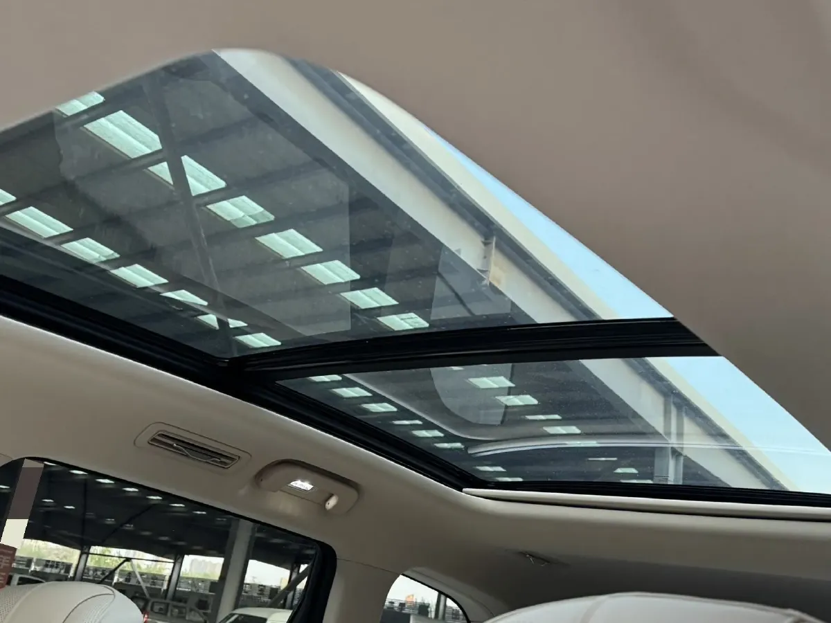 2024 AITO AITO M7 1.5T 152HP L4 REEV 42KWH,autocango,china used car exporter,china ev exporter,chinese used car exporter,chinese used ev exporter