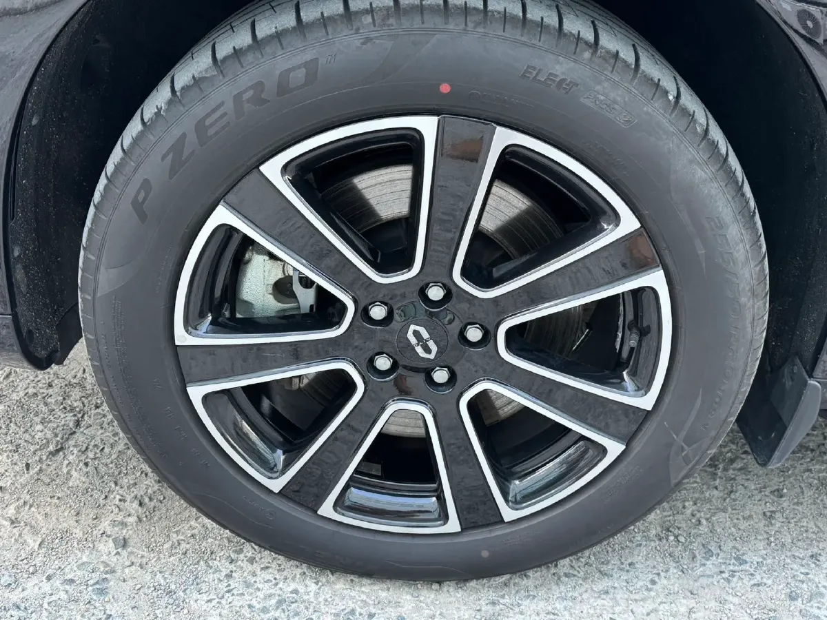 2024 AITO AITO M7 1.5T 152HP L4 REEV 42KWH,autocango,china used car exporter,china ev exporter,chinese used car exporter,chinese used ev exporter