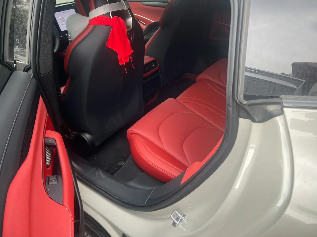 2024 MI SU7 BEV 94.3KWH,autocango,china used car exporter,china ev exporter,chinese used car exporter,chinese used ev exporter