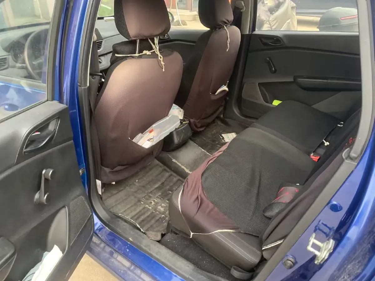 2017 BaoJun 310W 1.2L 82HP L4 6MT,autocango,china used car exporter,china ev exporter,chinese used car exporter,chinese used ev exporter
