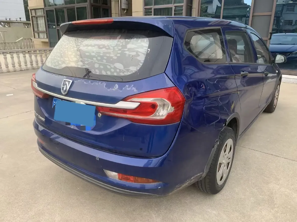 2017 BaoJun 310W 1.2L 82HP L4 6MT,autocango,china used car exporter,china ev exporter,chinese used car exporter,chinese used ev exporter