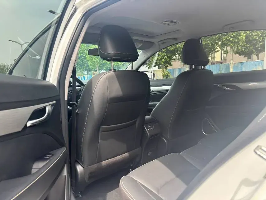 2020 Geely Emgrand 1.5L 109HP L4 CVT,autocango,china used car exporter,china ev exporter,chinese used car exporter,chinese used ev exporter