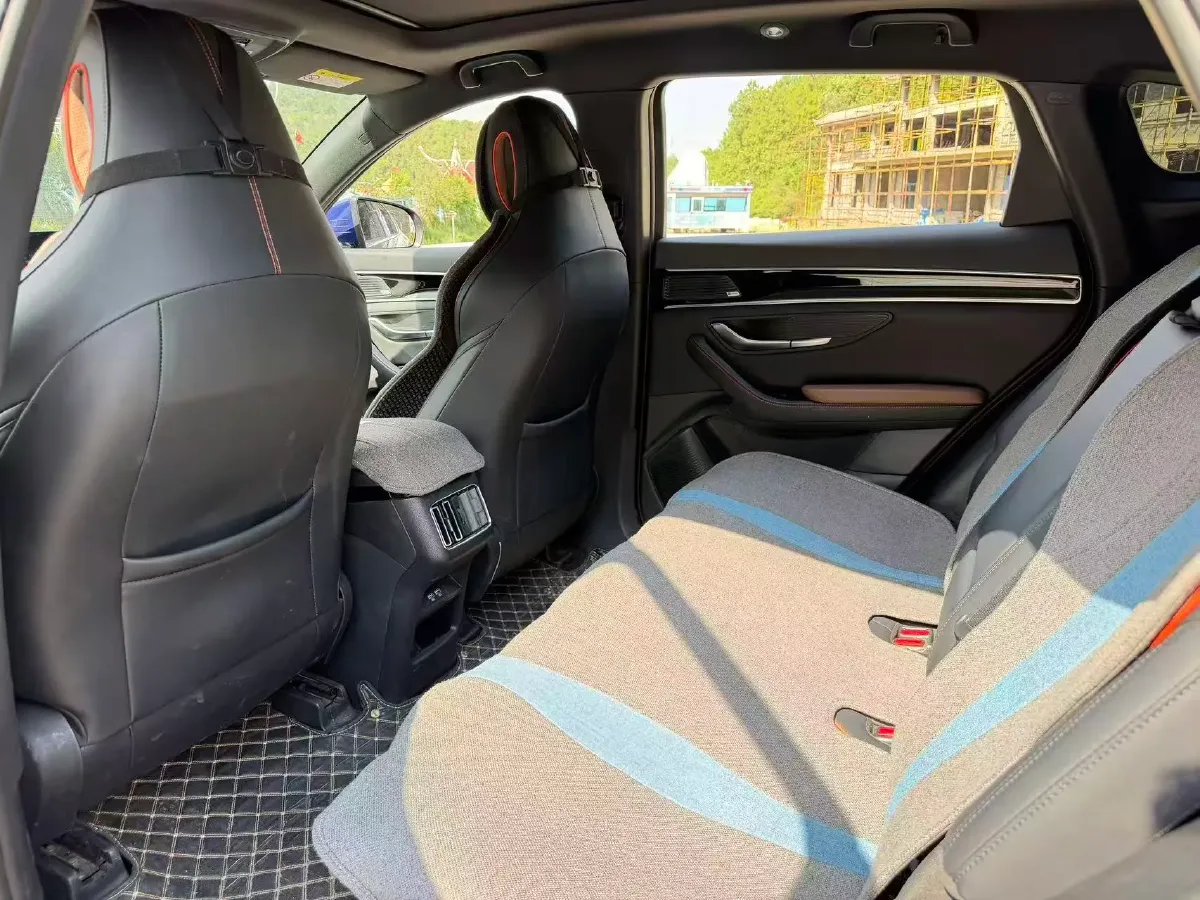 2022 Ford Mondeo 2.0T 238HP L4 8AT,autocango,china used car exporter,china ev exporter,chinese used car exporter,chinese used ev exporter
