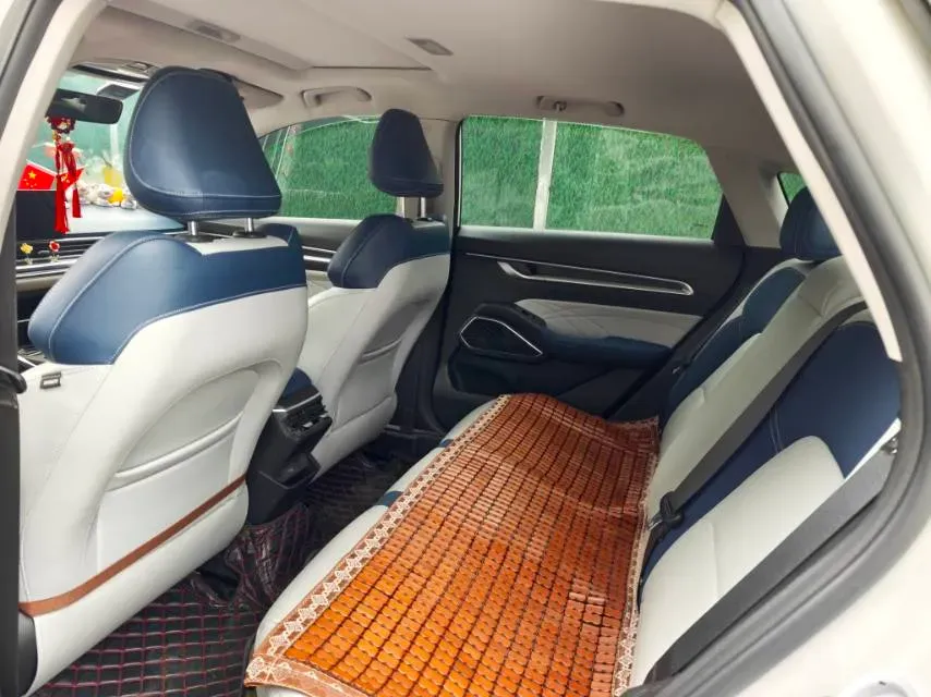 2022 Geely Emgrand 1.5L 114HP L4 CVT,autocango,china used car exporter,china ev exporter,chinese used car exporter,chinese used ev exporter