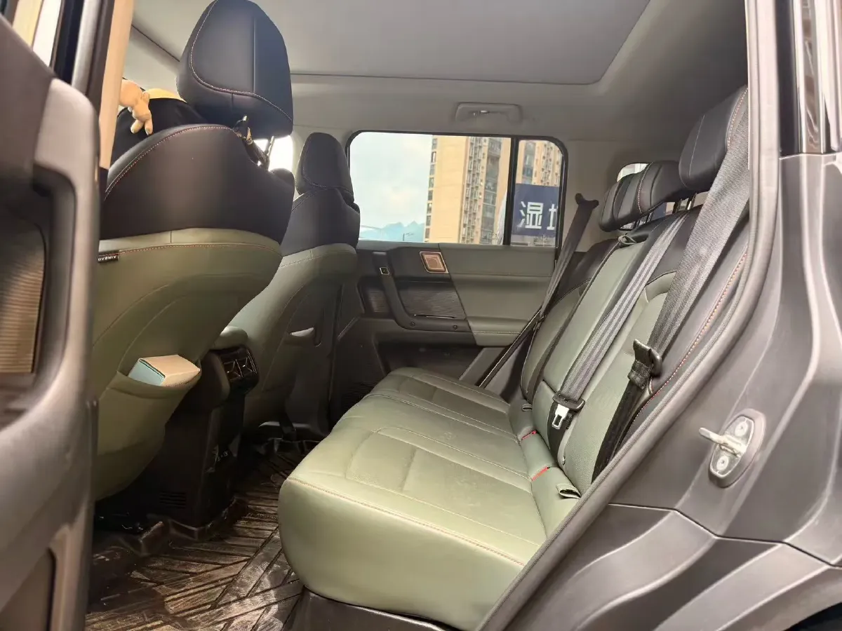 2024 Dongfeng RuiQi 7 2.0T 228HP L4 8AT,autocango,china used car exporter,china ev exporter,chinese used car exporter,chinese used ev exporter