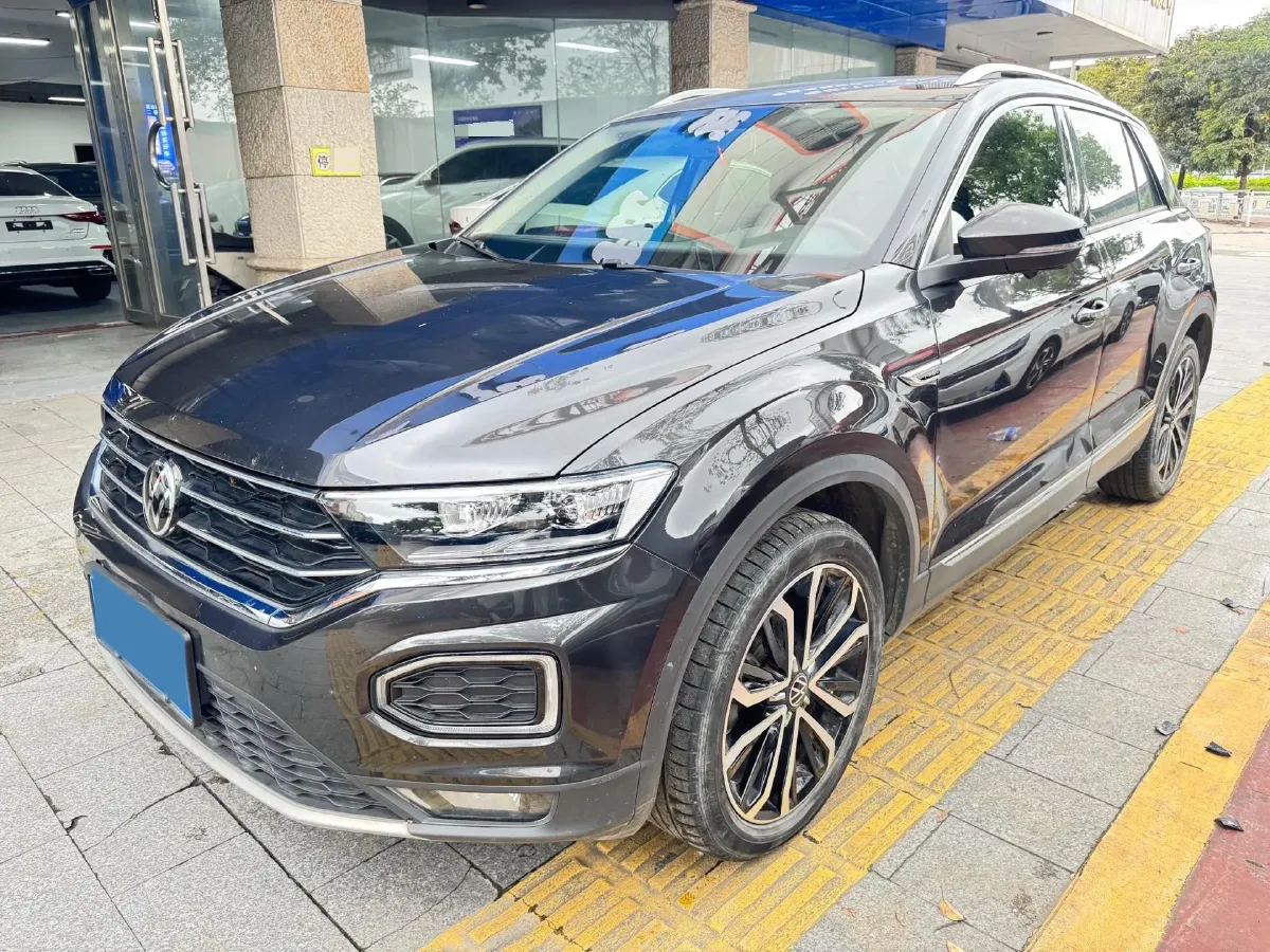 2022 Volkswagen T-Roc 1.4T 150HP L4 7DCT,autocango,china used car exporter,china ev exporter,chinese used car exporter,chinese used ev exporter
