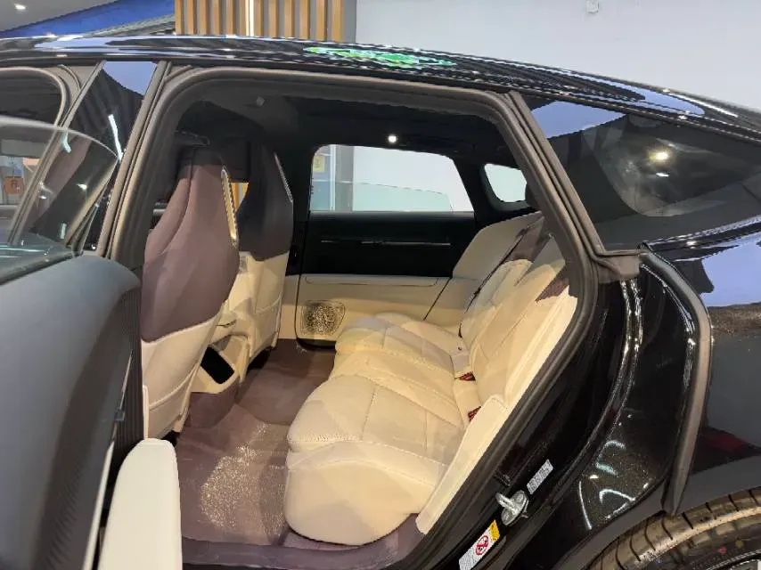 2026 Avatr 12 BEV,autocango,china used car exporter,china ev exporter,chinese used car exporter,chinese used ev exporter