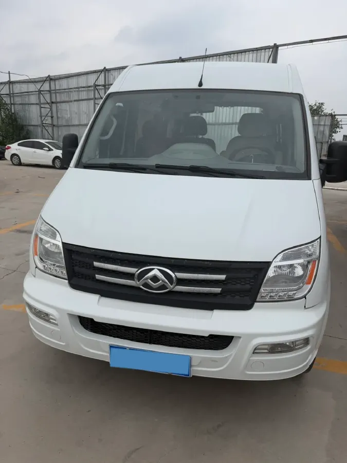 2020 MAXUS XinTu V80 2.5T 136HP L4 6MT,autocango,china used car exporter,china ev exporter,chinese used car exporter,chinese used ev exporter