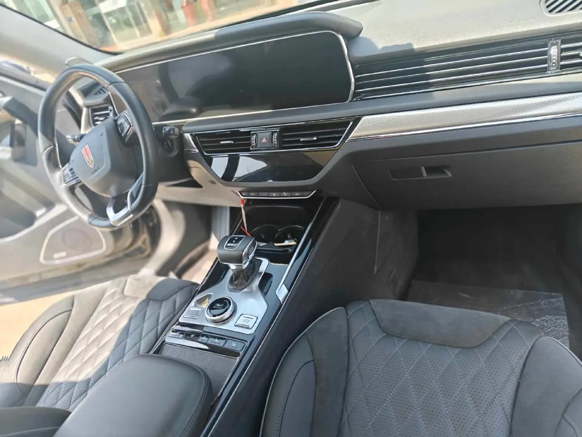 2019 HongQi HS5 2.0T 224HP L4 6AT,autocango,china used car exporter,china ev exporter,chinese used car exporter,chinese used ev exporter