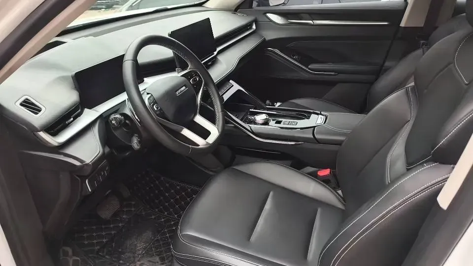 2021 Haval H6 2.0T 211HP L4 7DCT,autocango,china used car exporter,china ev exporter,chinese used car exporter,chinese used ev exporter