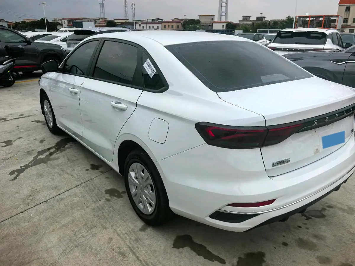 2025 Geely Emgrand 1.5L 127HP L4 5MT,autocango,china used car exporter,china ev exporter,chinese used car exporter,chinese used ev exporter