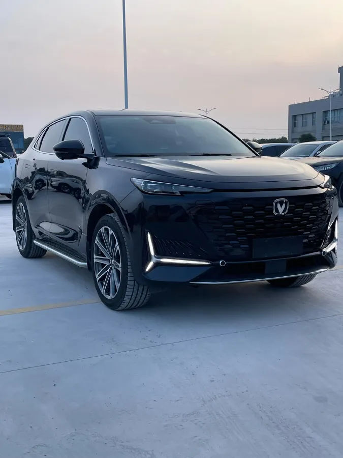 2024 ChangAn UNI-K 2.0T 233HP L4 8AT,autocango,china used car exporter,china ev exporter,chinese used car exporter,chinese used ev exporter