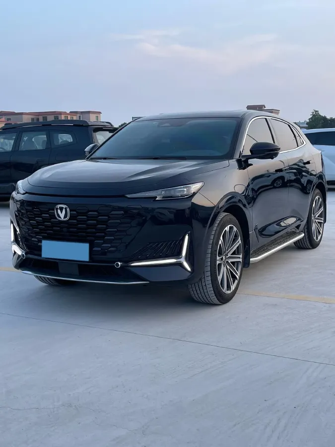 2024 ChangAn UNI-K 2.0T 233HP L4 8AT,autocango,china used car exporter,china ev exporter,chinese used car exporter,chinese used ev exporter