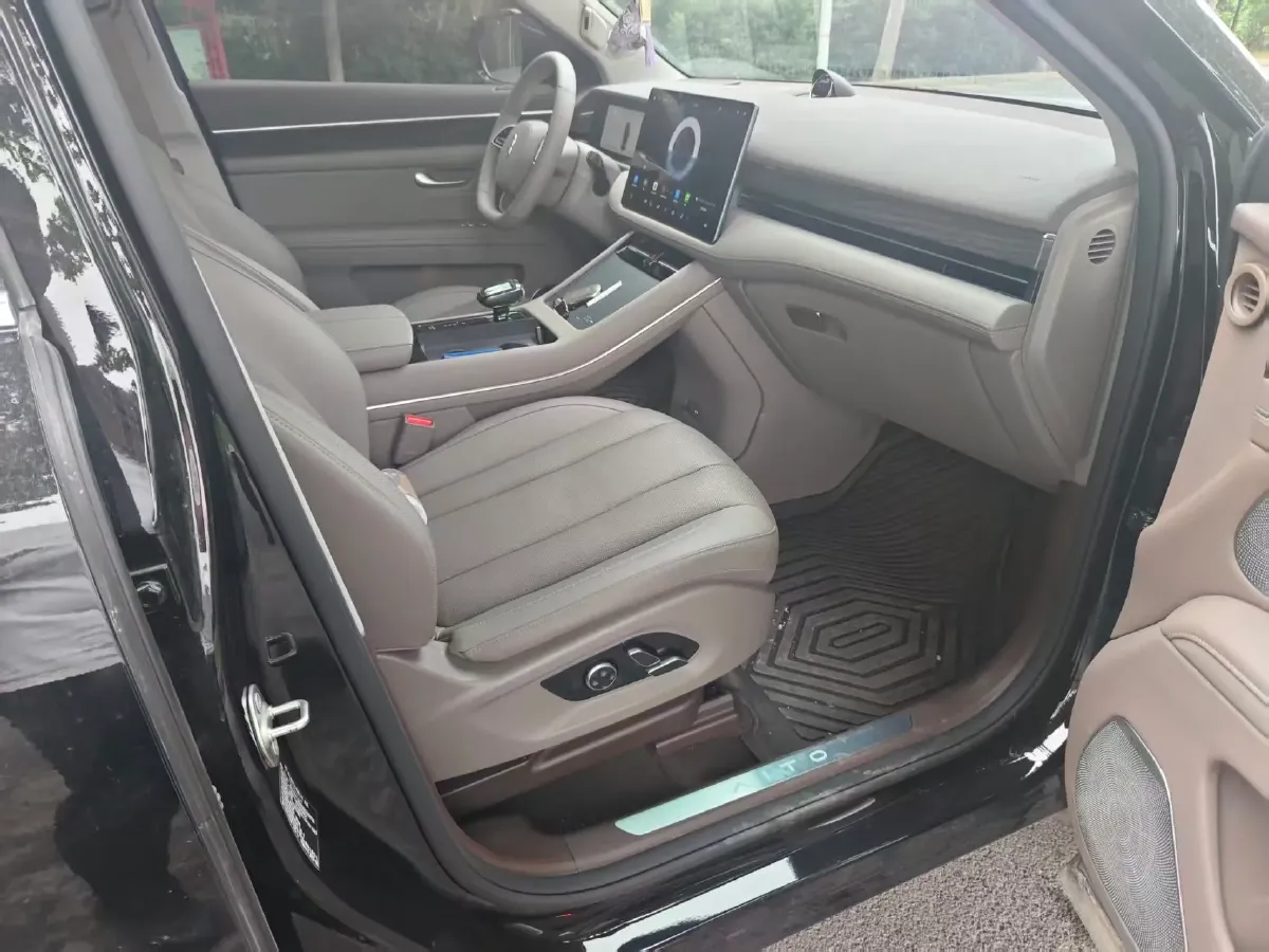 2024 AITO AITO M7 1.5T 152HP L4 REEV 38.5KWH,autocango,china used car exporter,china ev exporter,chinese used car exporter,chinese used ev exporter