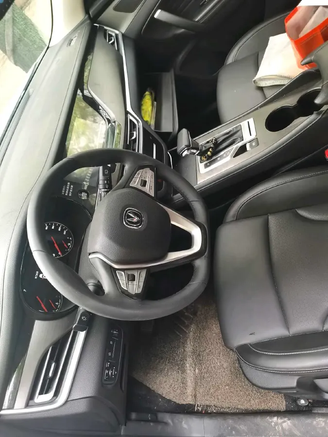 2019 ChangAn CS35 Plus 1.4T 158HP L4 7DCT,autocango,china used car exporter,china ev exporter,chinese used car exporter,chinese used ev exporter