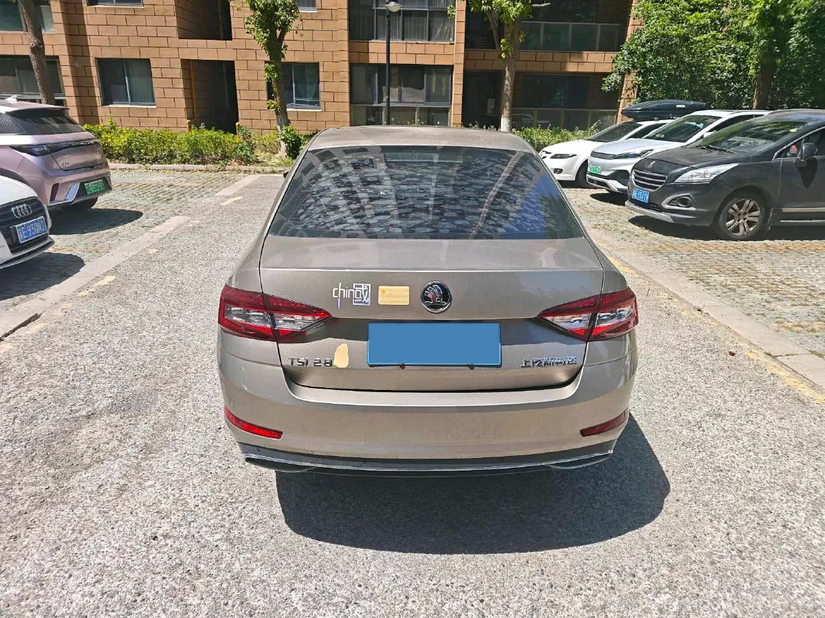 2019 Skoda Octavia 1.2T 116HP L4 7DCT,autocango,china used car exporter,china ev exporter,chinese used car exporter,chinese used ev exporter