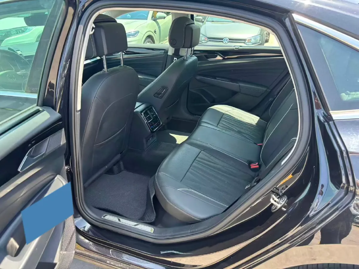 2023 Volkswagen Passat 2.0T 186HP L4 7DCT,autocango,china used car exporter,china ev exporter,chinese used car exporter,chinese used ev exporter