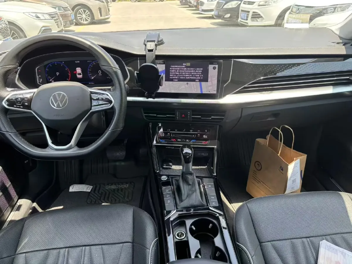 2023 Volkswagen Passat 2.0T 186HP L4 7DCT,autocango,china used car exporter,china ev exporter,chinese used car exporter,chinese used ev exporter
