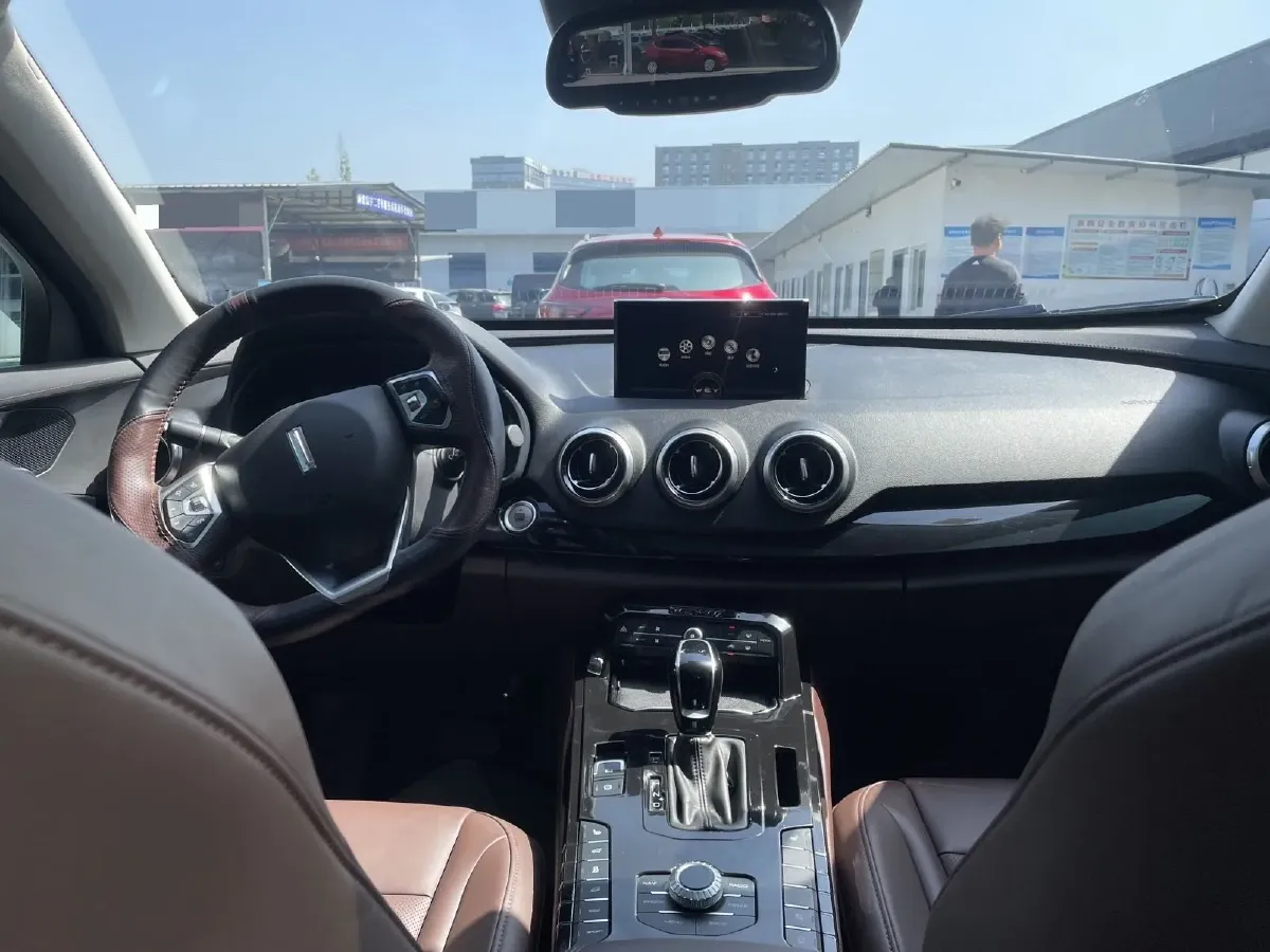 2017 WEY VV7 2.0T 234HP L4 7DCT,autocango,china used car exporter,china ev exporter,chinese used car exporter,chinese used ev exporter