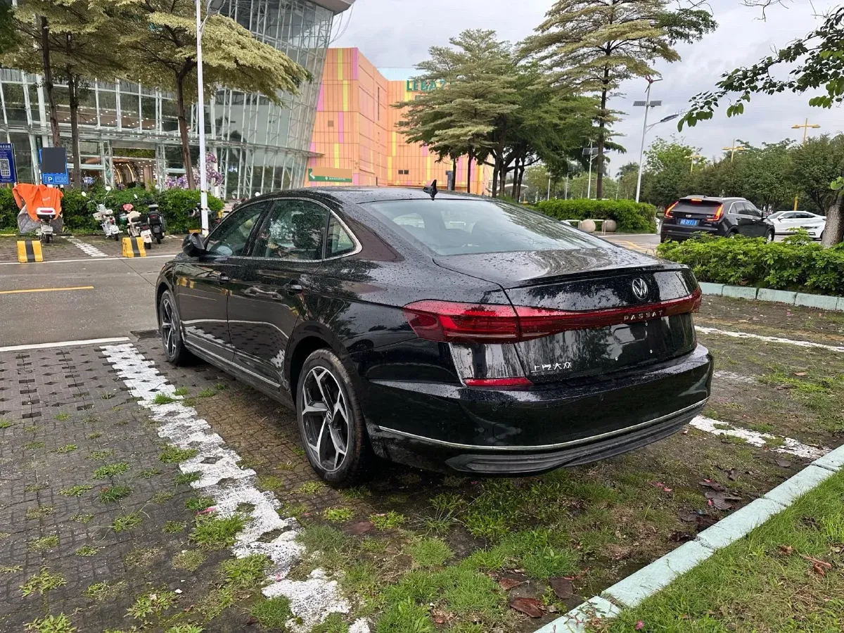 2025 Volkswagen Passat 2.0T 186HP L4 7DCT,autocango,china used car exporter,china ev exporter,chinese used car exporter,chinese used ev exporter