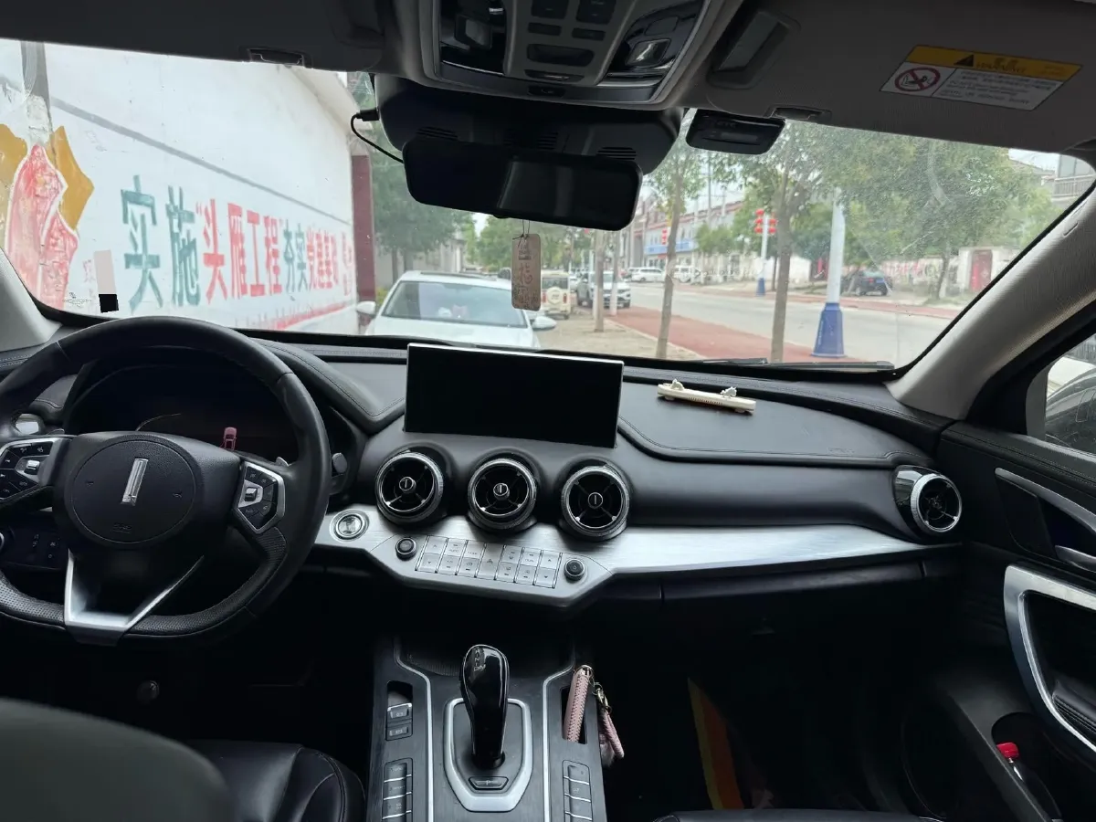 2020 WEY VV7 2.0T 227HP L4 7DCT,autocango,china used car exporter,china ev exporter,chinese used car exporter,chinese used ev exporter